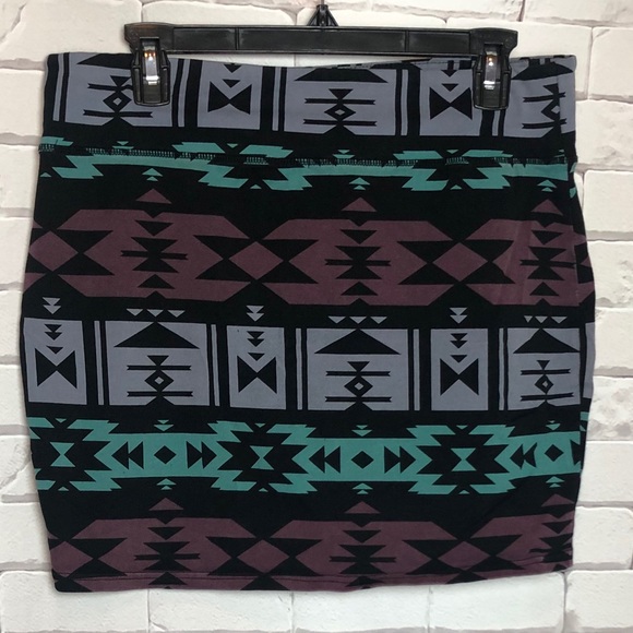 Kismet Dresses & Skirts - Kismet Mini Skirt - Size XL